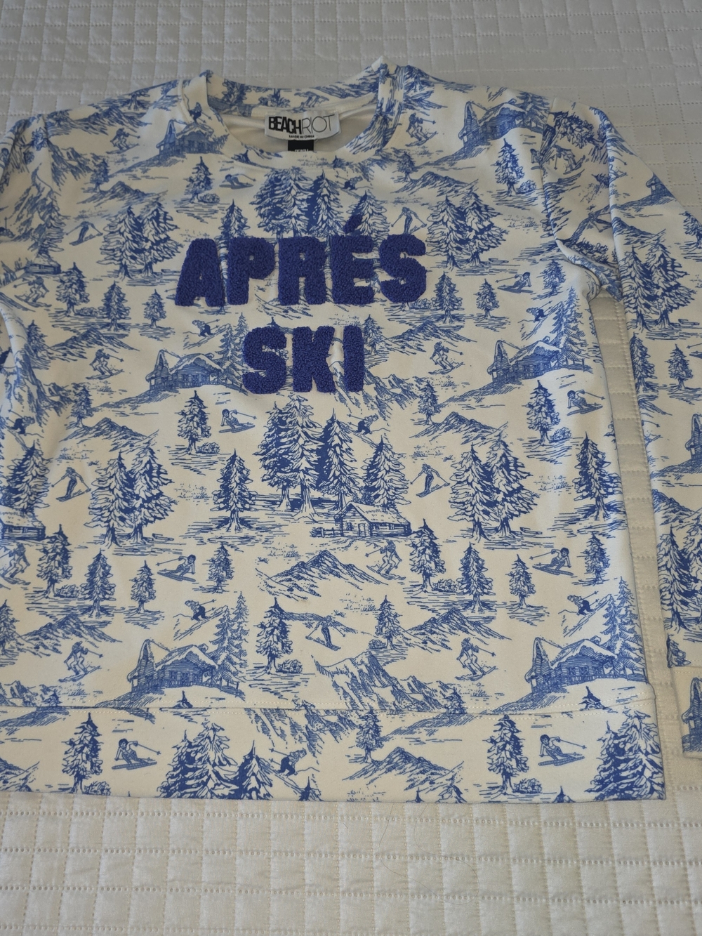 Beach Riot White & Blue 'APRES SKI' Graphic Long-Sleeve Top